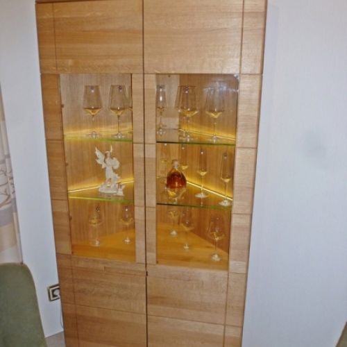 Eckvitrine Valenza, Asteiche, Massiv, Geölt
