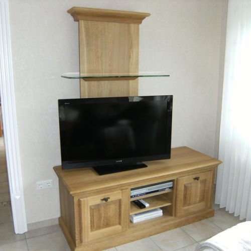 TV Schrank Modell "Norden" Eiche massiv