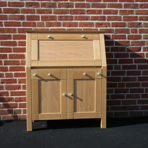 Sekret&auml;r Eiche massiv modern