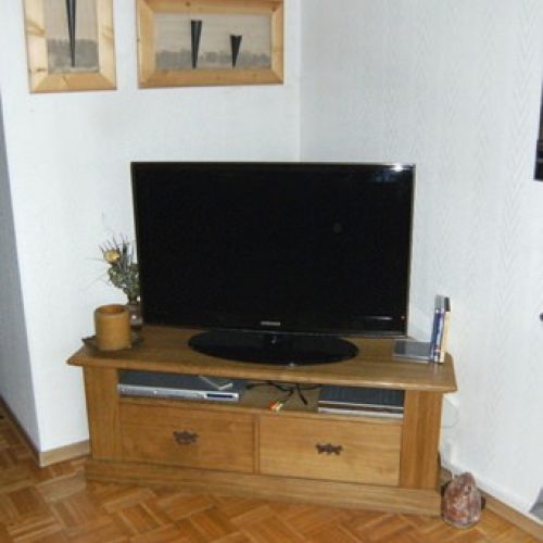 TV Schrank als Eckschrank