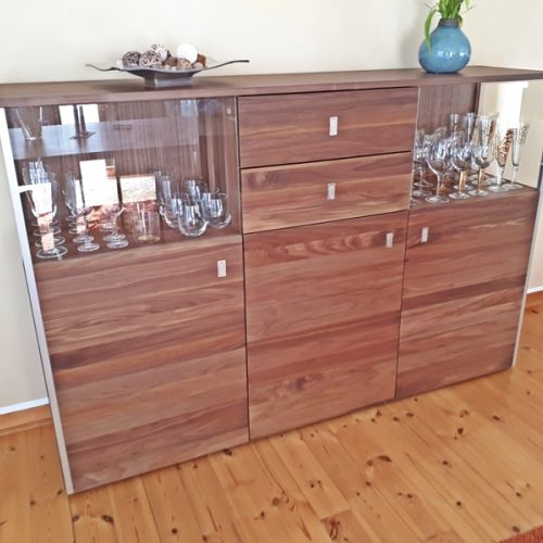 High Board Nussbaum Massiv