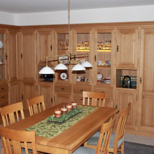 Wohnzimmerschrank als Eckschrank eiche massiv natur versiegelt