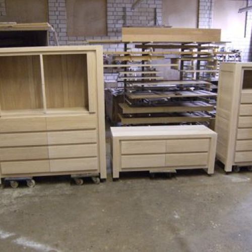 Wohnkombination Eiche massiv ge&ouml;lt